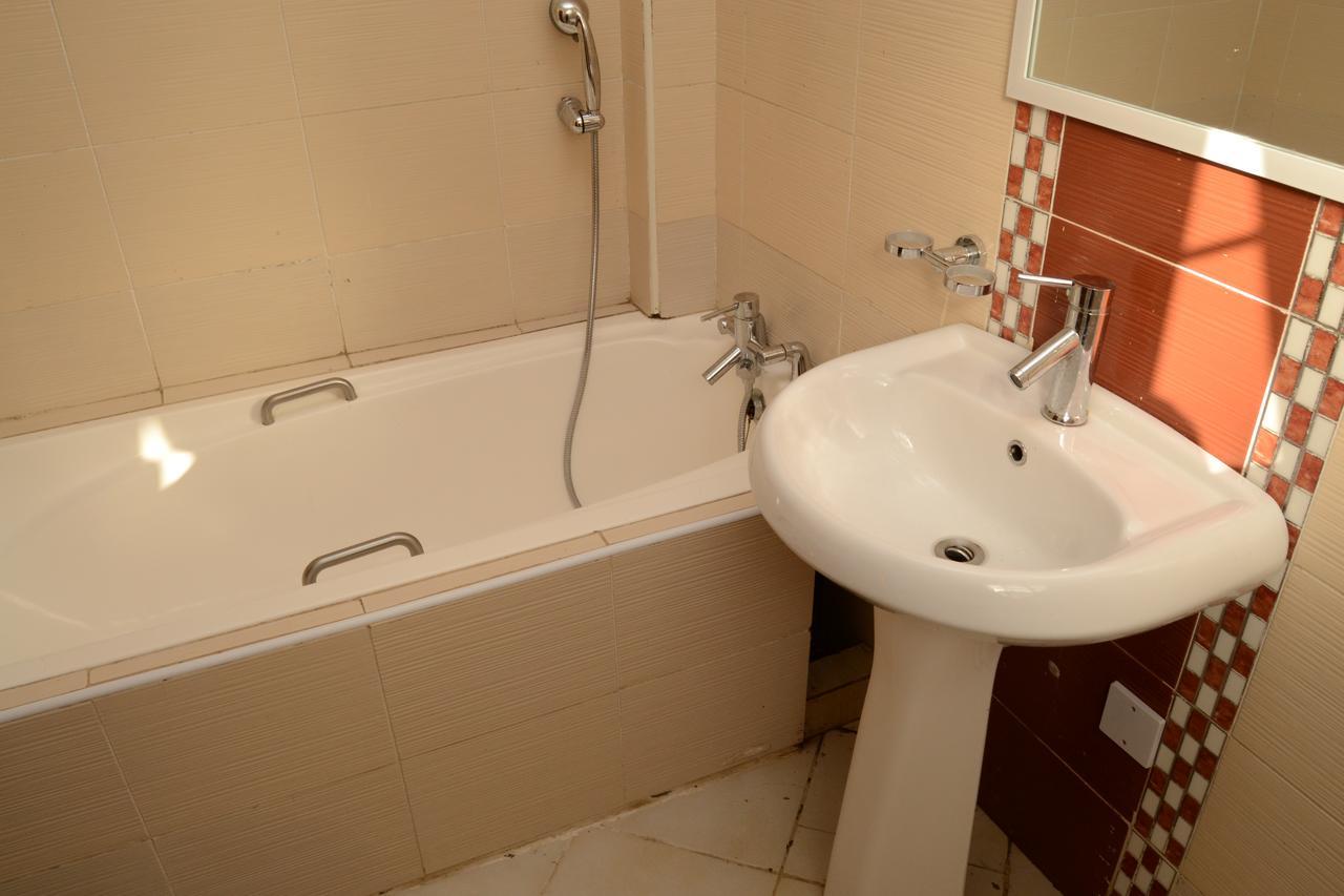 Elegant Comfy Rooms- Jkia Найроби Екстериор снимка